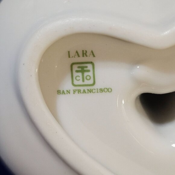 Takahashi San Francisco Lara Heart Shape Porcelain Ring Holder Trinket Dish - Picture 7 of 9